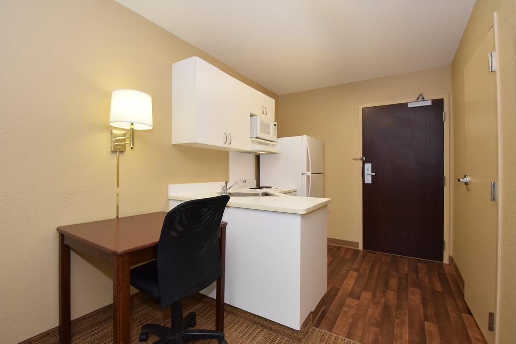 Extended America - Philadelphia - - Welsh Rd Hotel Horsham